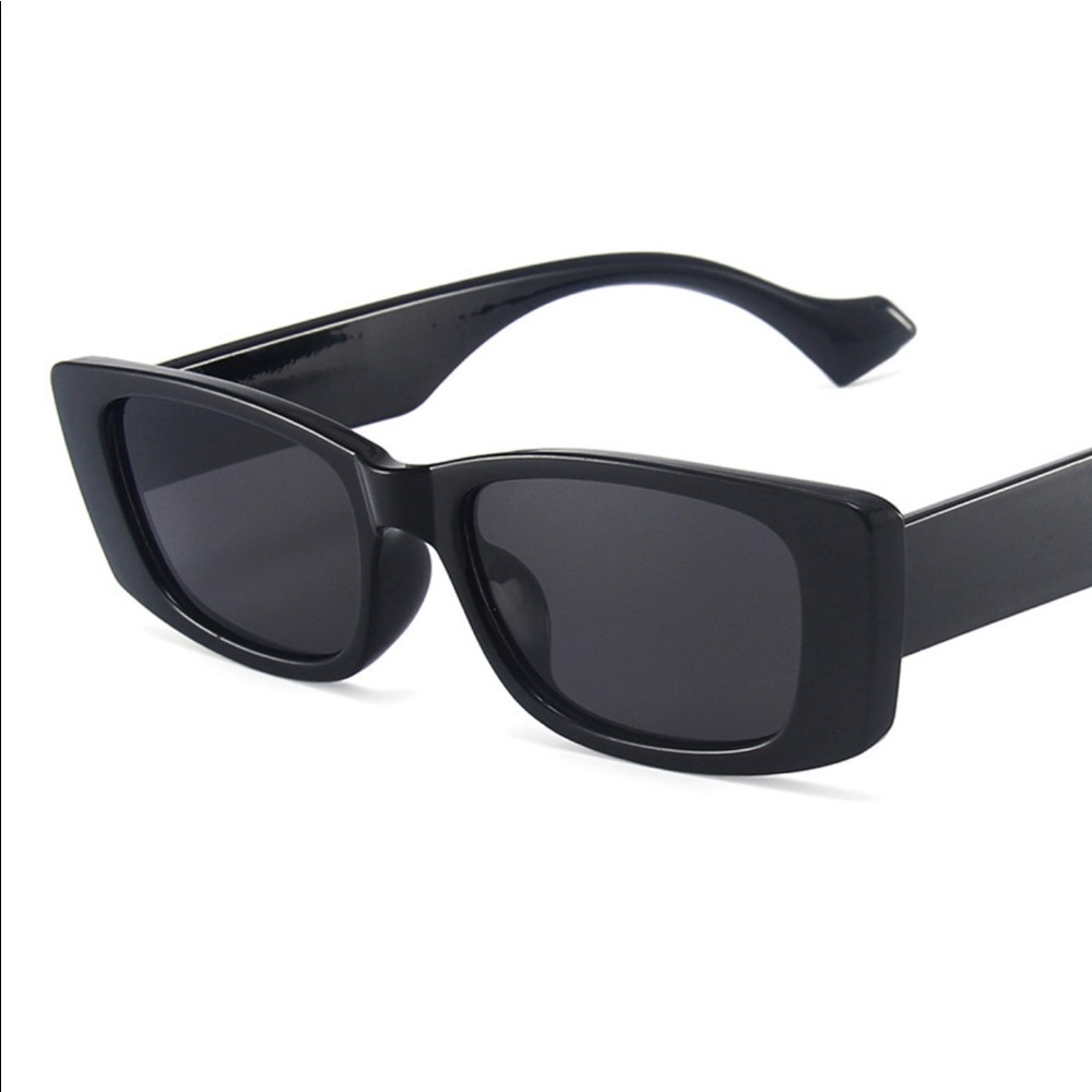 Retro square shades sun glasses 🤓